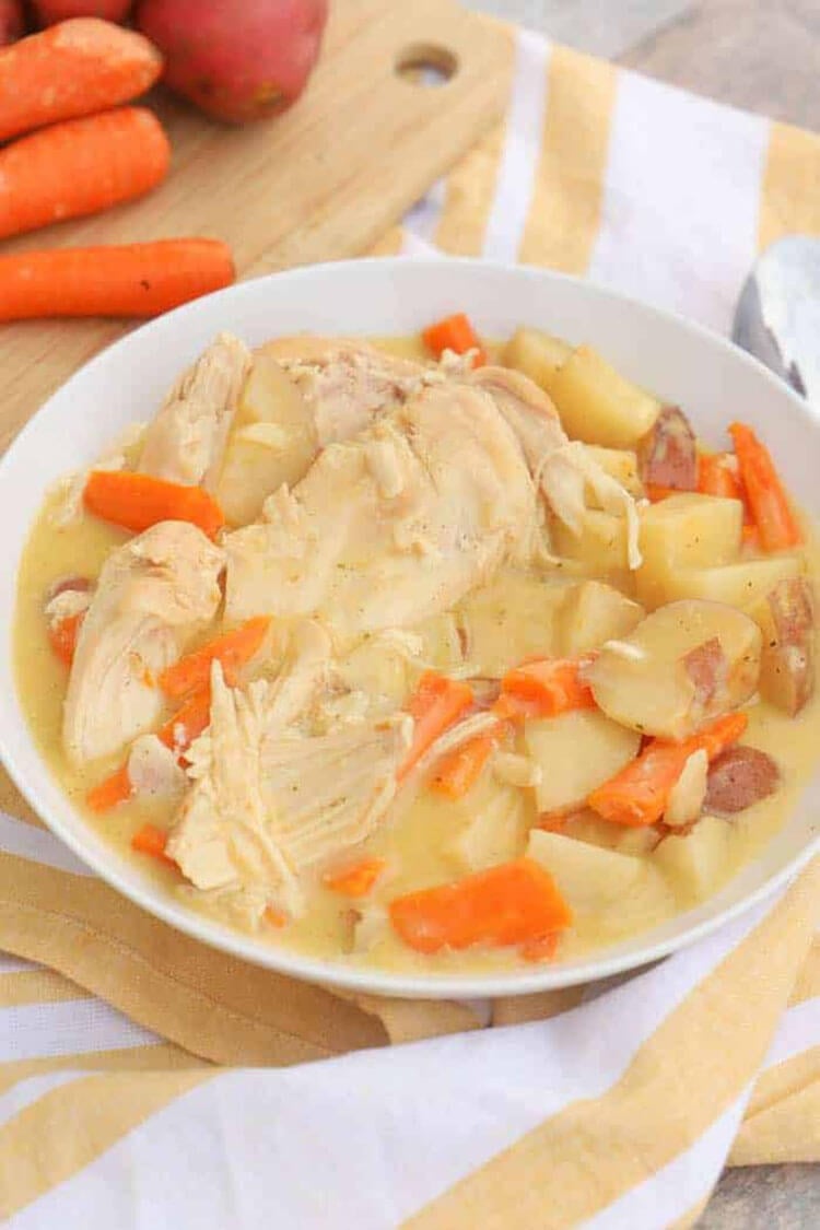 Slow Cooker Creamy Ranch Chicken and Vegetables