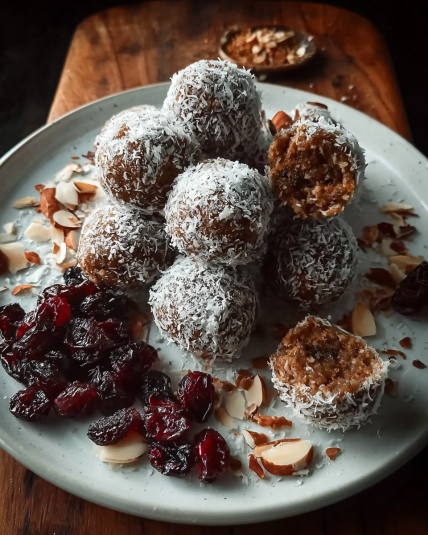No-Bake Cherry Bourbon Balls
